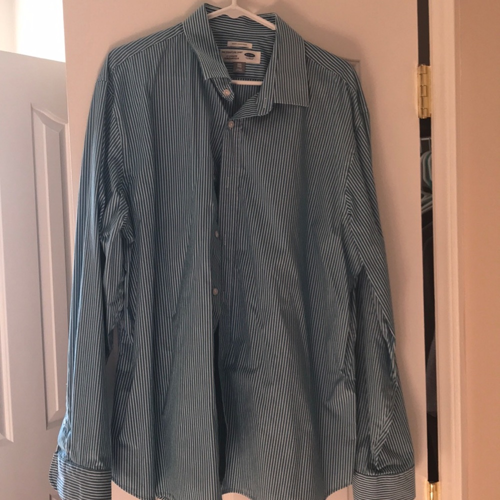 Men’s Old Navy Long Sleeve Blue shirt XXL TTG